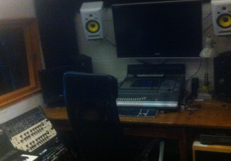 Hussnan 'Haz' Mushehdi - Sound Engineer - HD Studio - Recording, Mixing, Production. on SoundBetter
