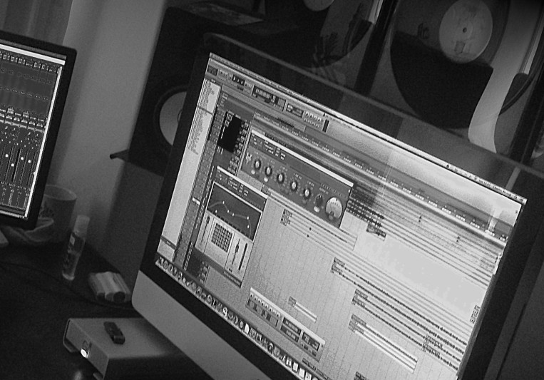 Charlie Munro on SoundBetter
