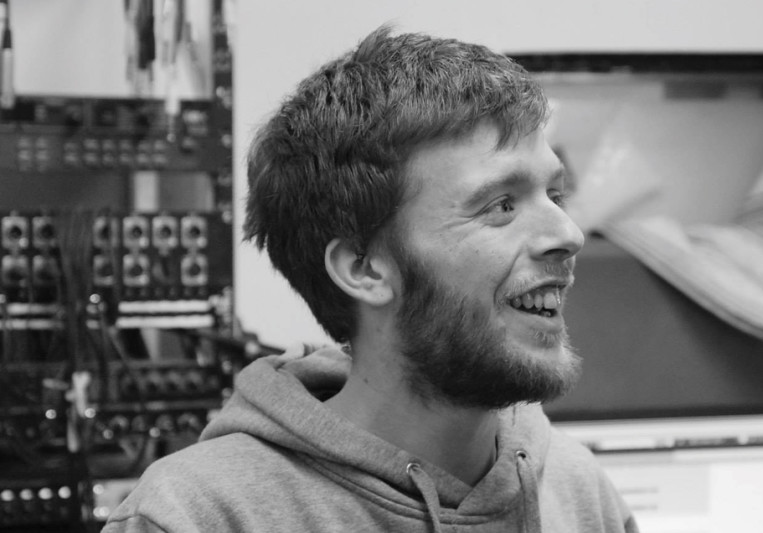 Simon Owen - Xenophorm Studios on SoundBetter