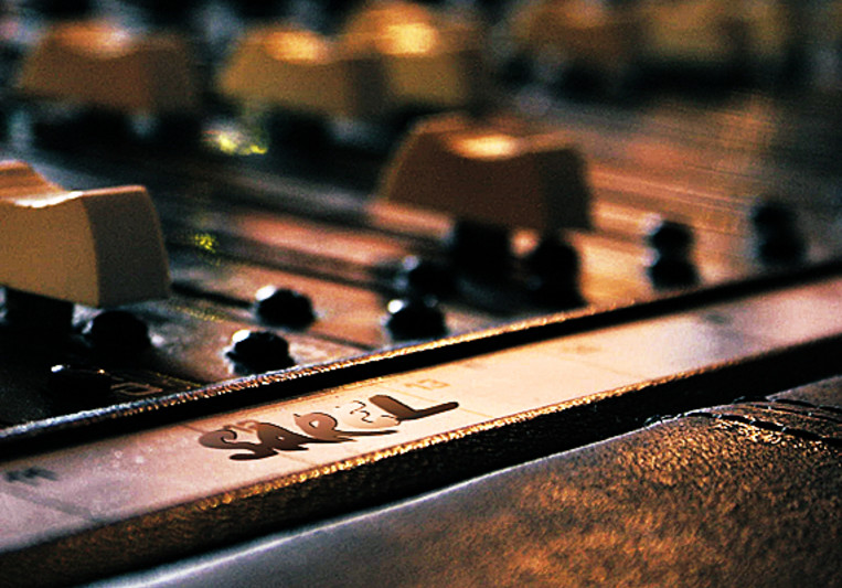 Sarel Studios on SoundBetter