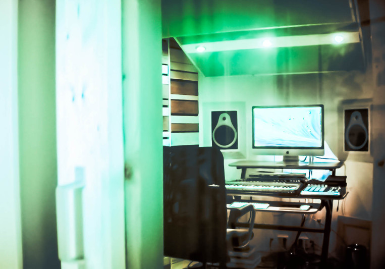 Oversight Entertainment on SoundBetter