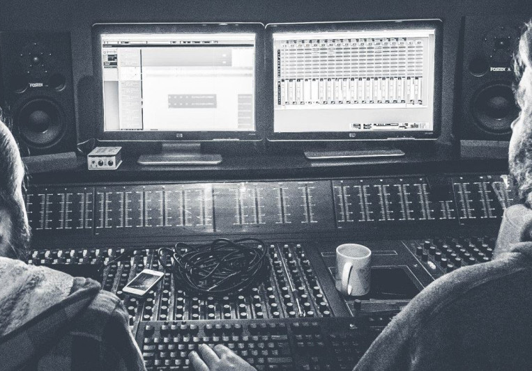 Phil Humphreys - Mix Engineer on SoundBetter