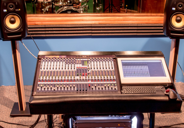 LBA Studios - the home of tone on SoundBetter