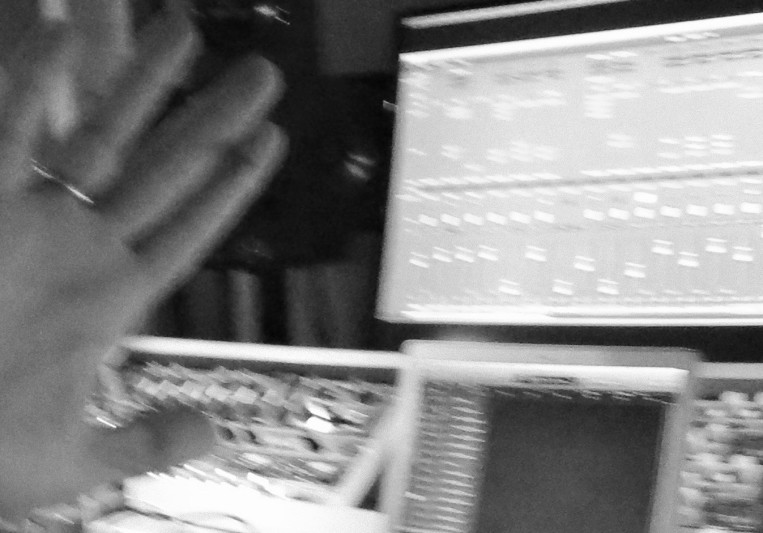Dizzy Dog Studio on SoundBetter