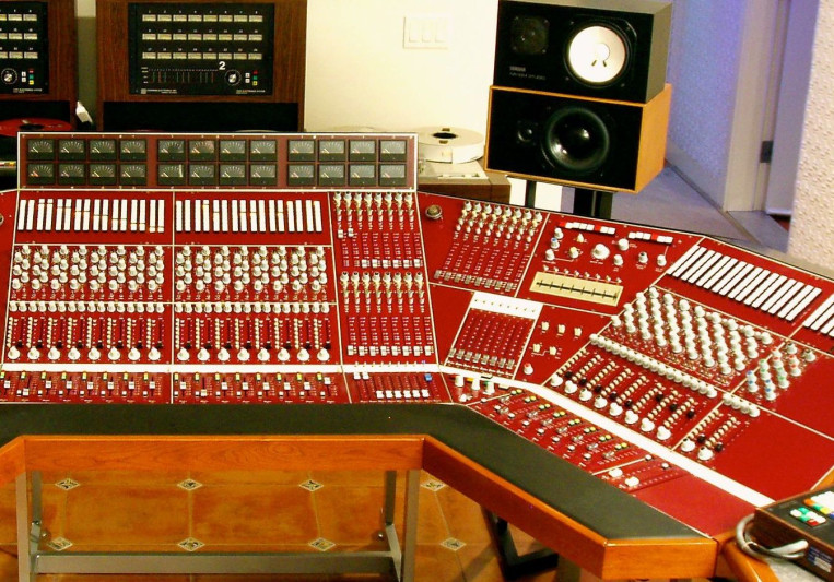Audites Recording Studio on SoundBetter