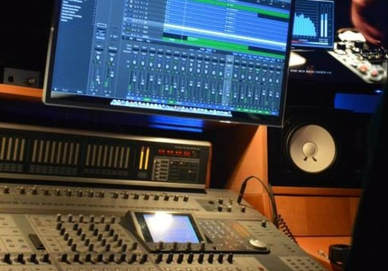 ZMProduzioni CRN on SoundBetter