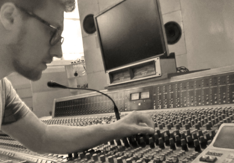 Dominik Mayr on SoundBetter