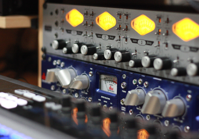 Royal Riff Raff Studios on SoundBetter