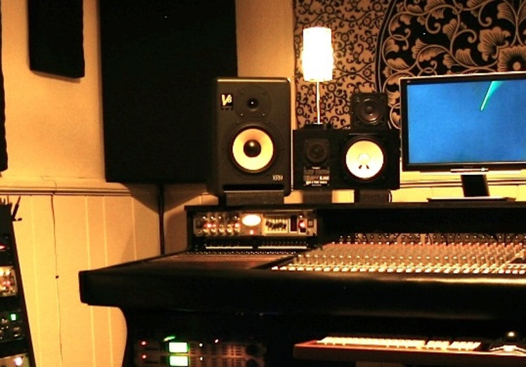Ryan Ball - Gearbox Recording on SoundBetter