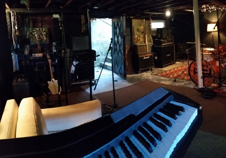 THUNDERDOME STUDIOS on SoundBetter