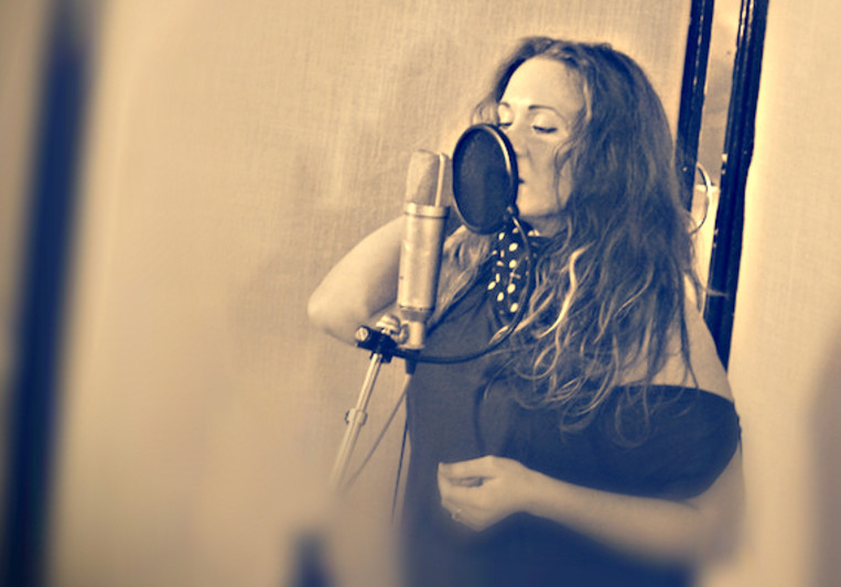 Caroline Sings on SoundBetter