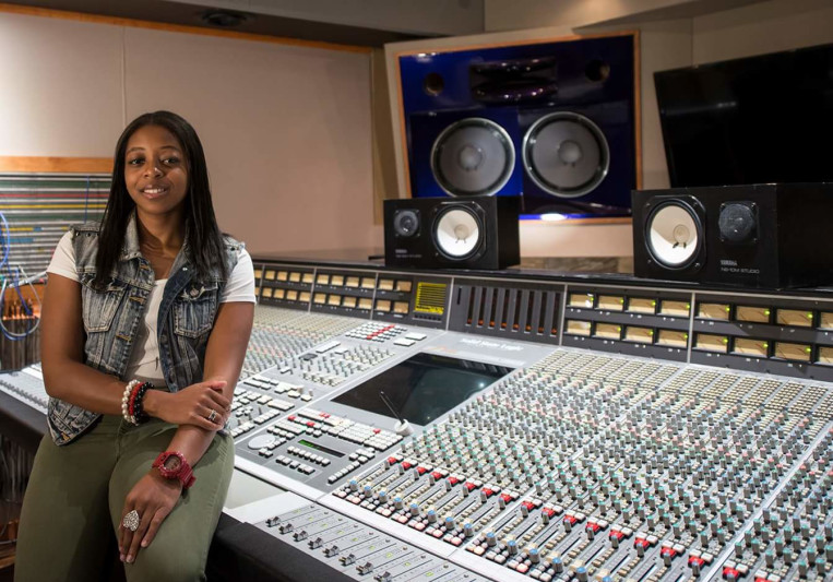 Nay Palm on SoundBetter