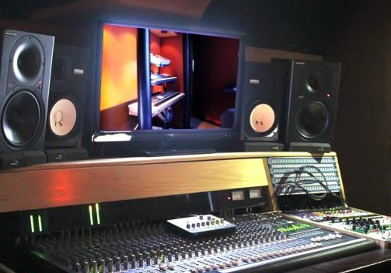 PRVLG Studios on SoundBetter