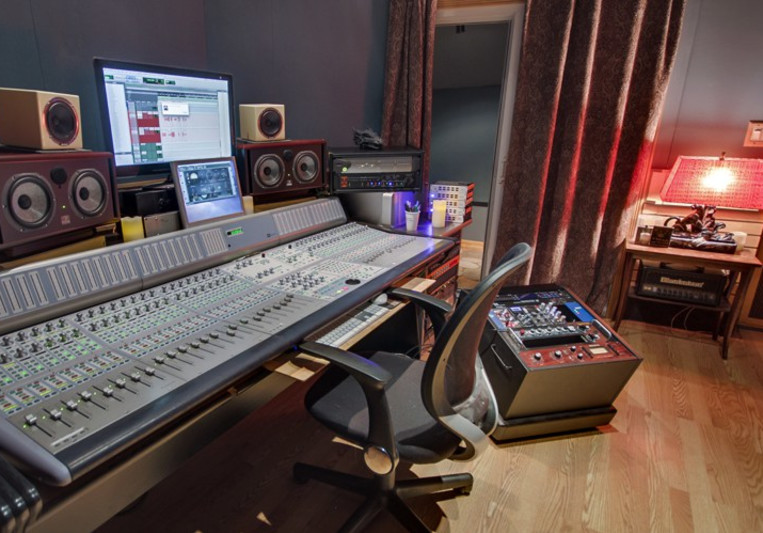 Tom Happel on SoundBetter