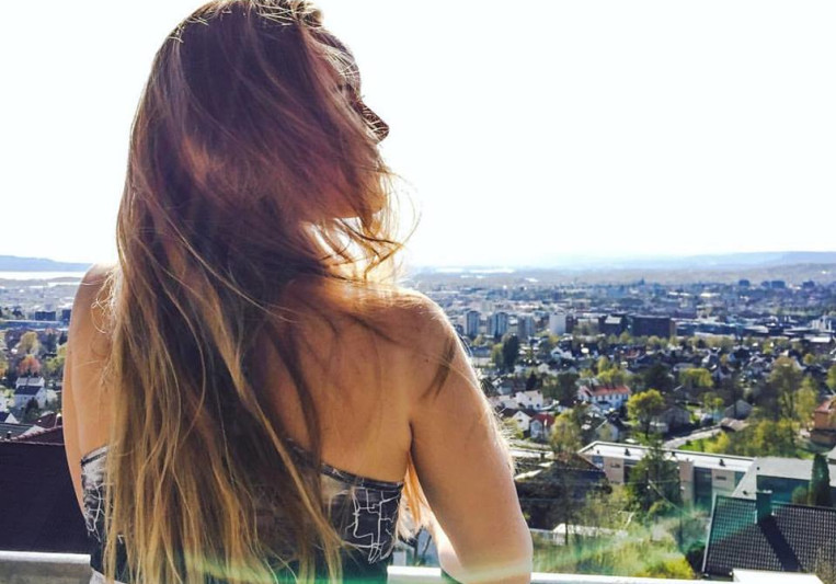 Thea Leora on SoundBetter