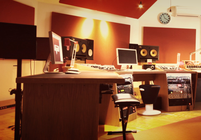 El fish Recording Studio on SoundBetter