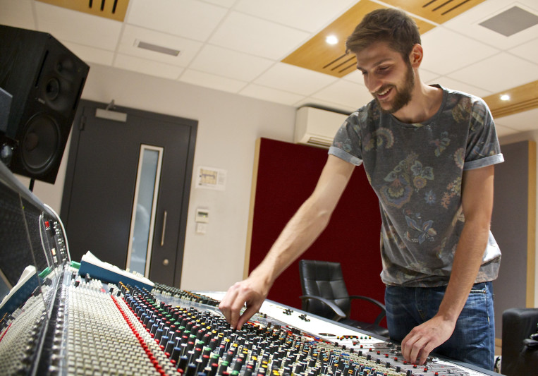 Filippo Barbieri on SoundBetter