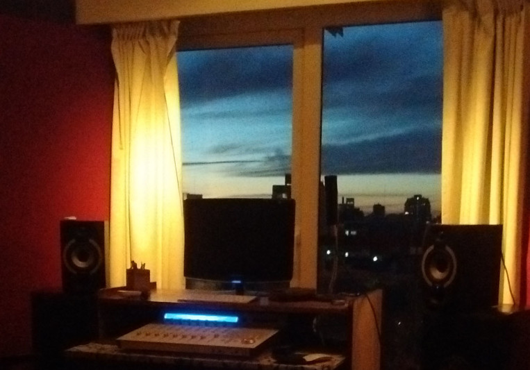 JirafasyElefanteS on SoundBetter