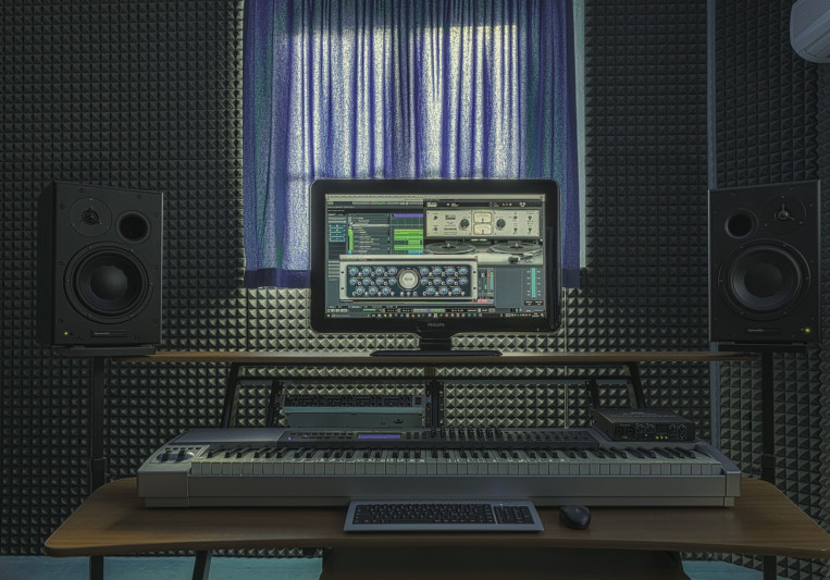 White Butterfly Multimedia on SoundBetter