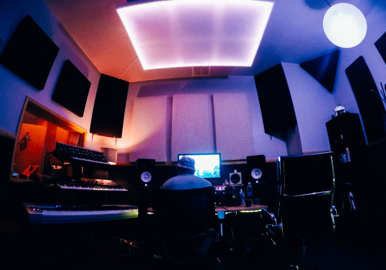 MR. HO on SoundBetter