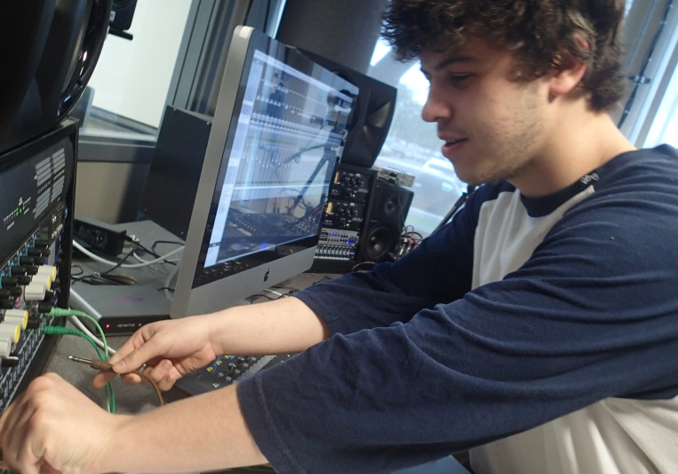 Mario Loccisano on SoundBetter