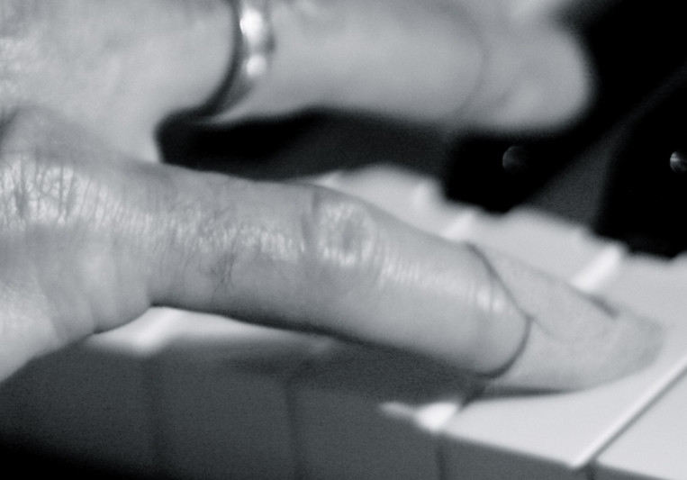 JOHN CAPEK on SoundBetter