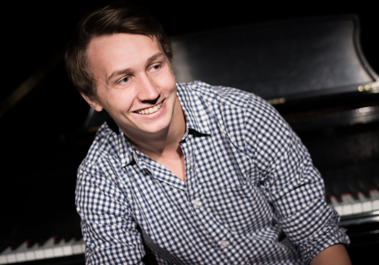 Alex Thomen on SoundBetter