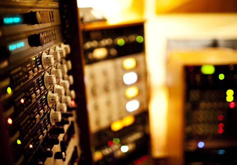 Le Studio Acousti on SoundBetter