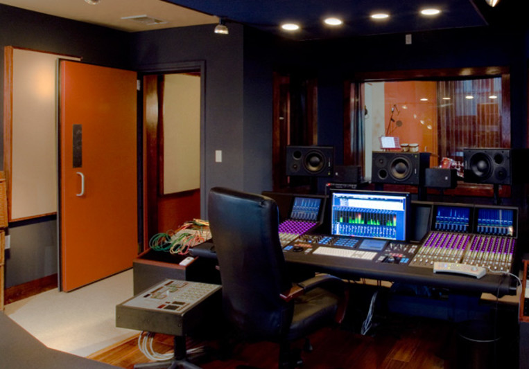 Sweatshop Studios on SoundBetter