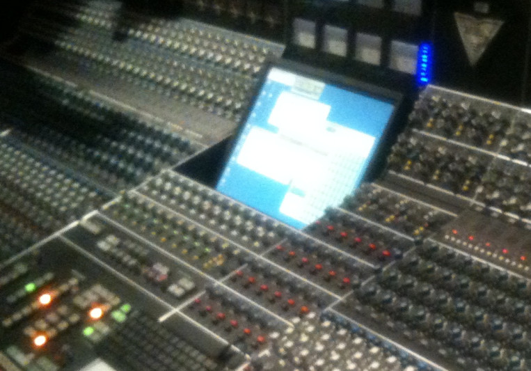 White House Studio on SoundBetter