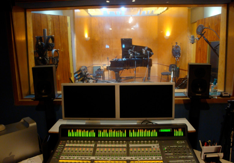 OIGO estudios on SoundBetter