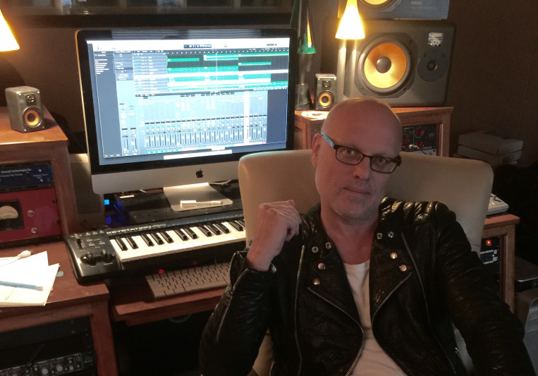 Simon briksa on SoundBetter