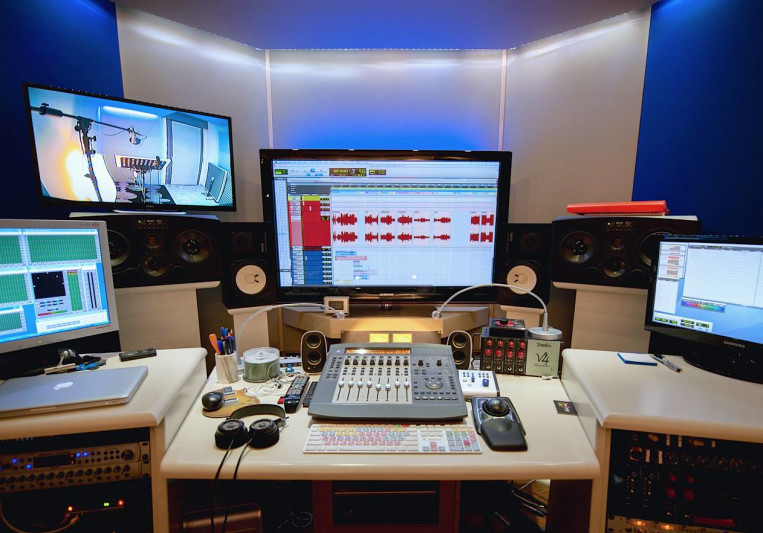 Pink Sound Studio on SoundBetter