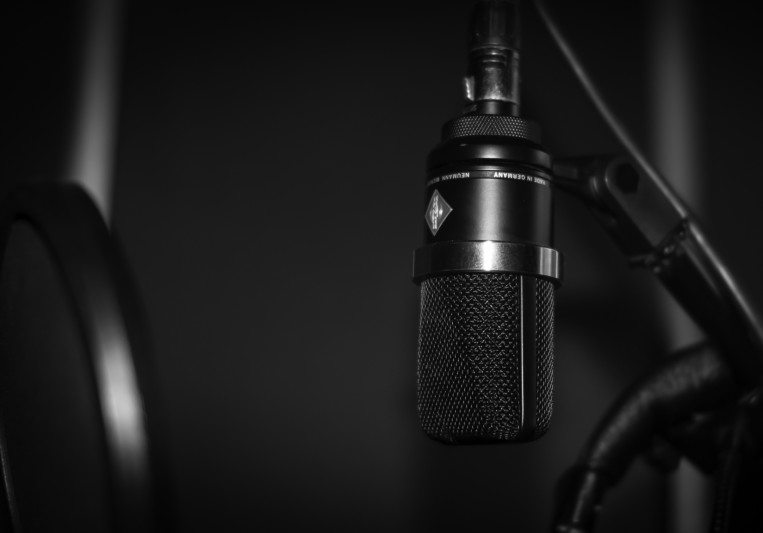 MOVC.CL on SoundBetter