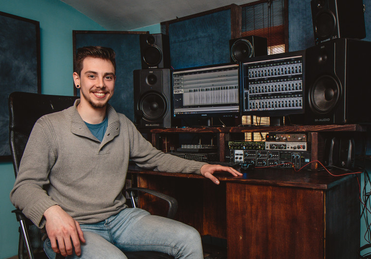 Tony Trucker on SoundBetter