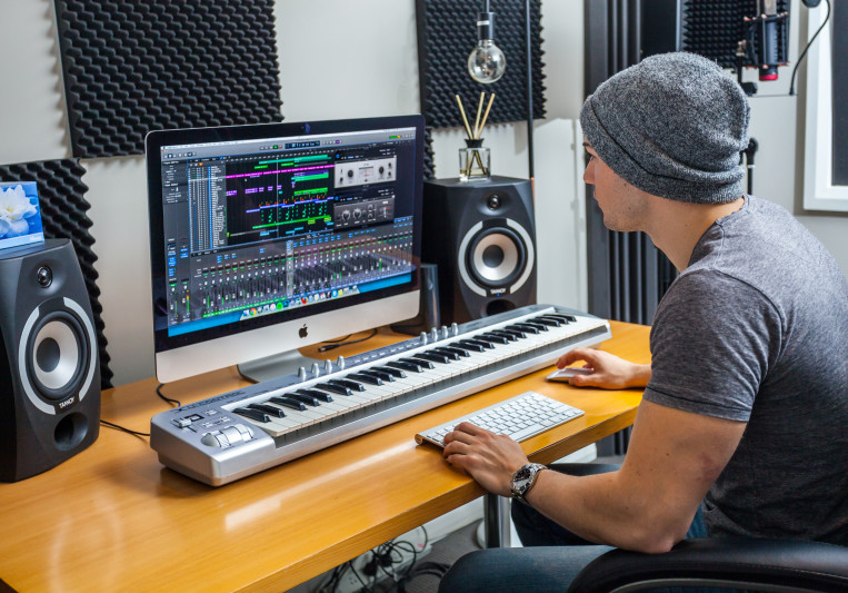Jeremy Drakeford on SoundBetter