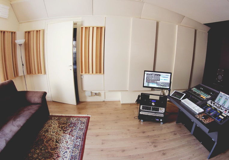 Woodpecker Mastering Studio on SoundBetter