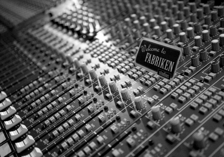 Fabrikenstudios on SoundBetter