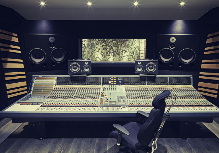 Makara on SoundBetter