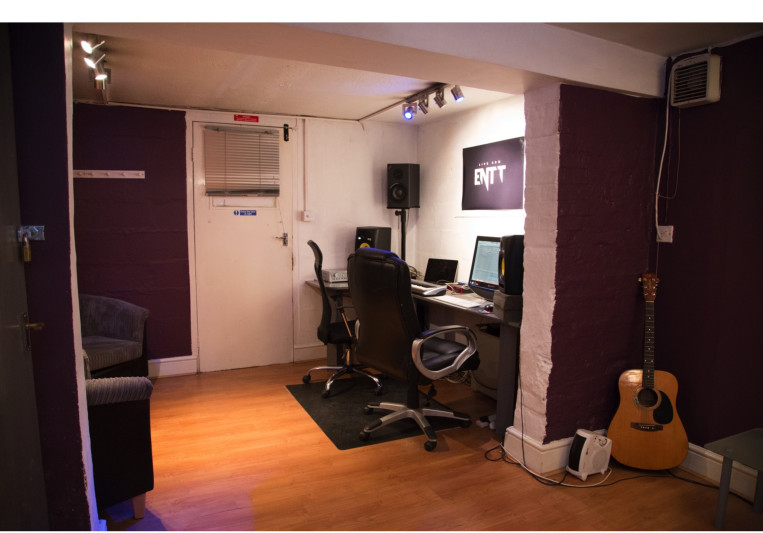 ENTT Studios on SoundBetter