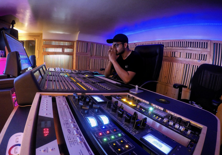Abhishek Ghatak on SoundBetter