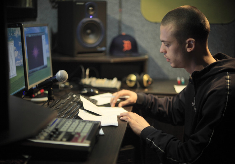MixMasterTop on SoundBetter