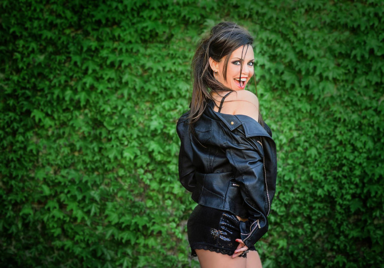 Gabriela Flores on SoundBetter