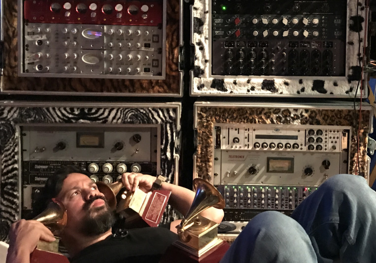 Cruz Martinez on SoundBetter
