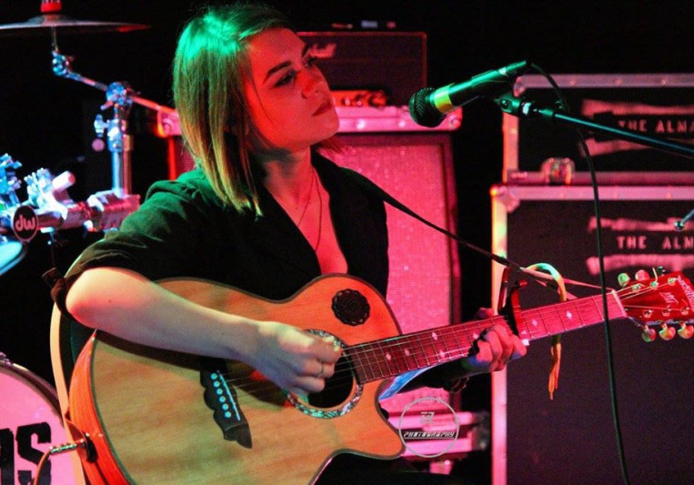 Maria Villec on SoundBetter