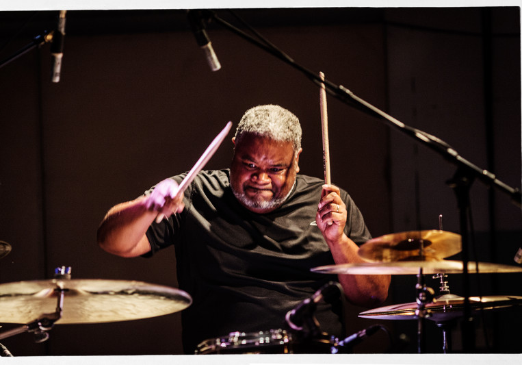 Poogie Bell on SoundBetter