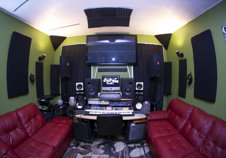 Green Room Studio NYC #GRSNYC on SoundBetter