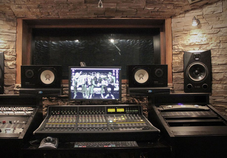 JOHN TANAKA on SoundBetter