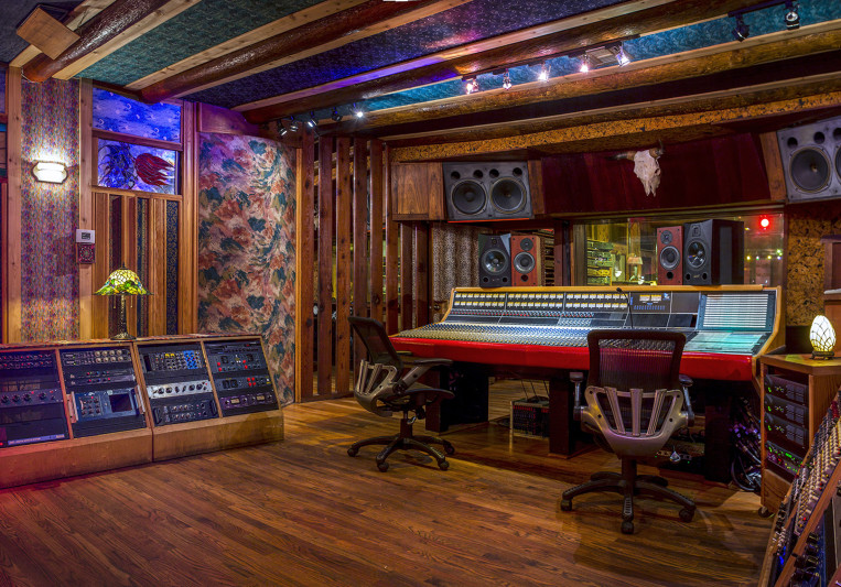Sonic Ranch on SoundBetter
