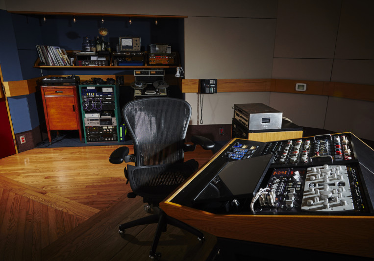 Lacquer Channel Mastering on SoundBetter